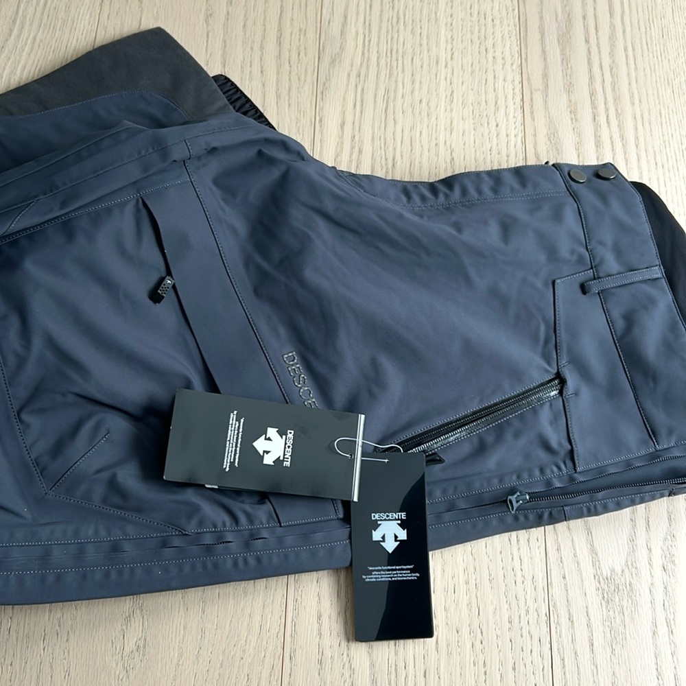 DESCENTE snow pants